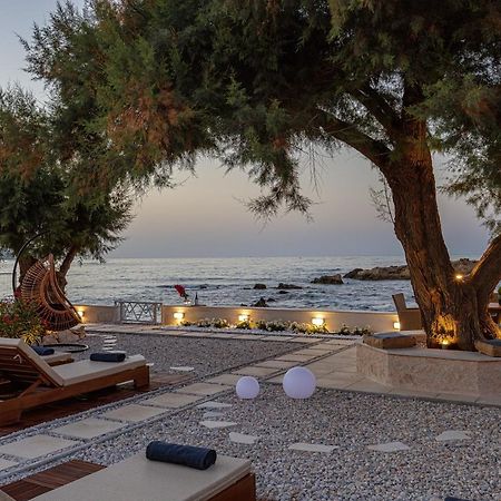 Villa Seashell -Wonderful Newly Renovated Villa On The Beach Galatás Exteriör bild