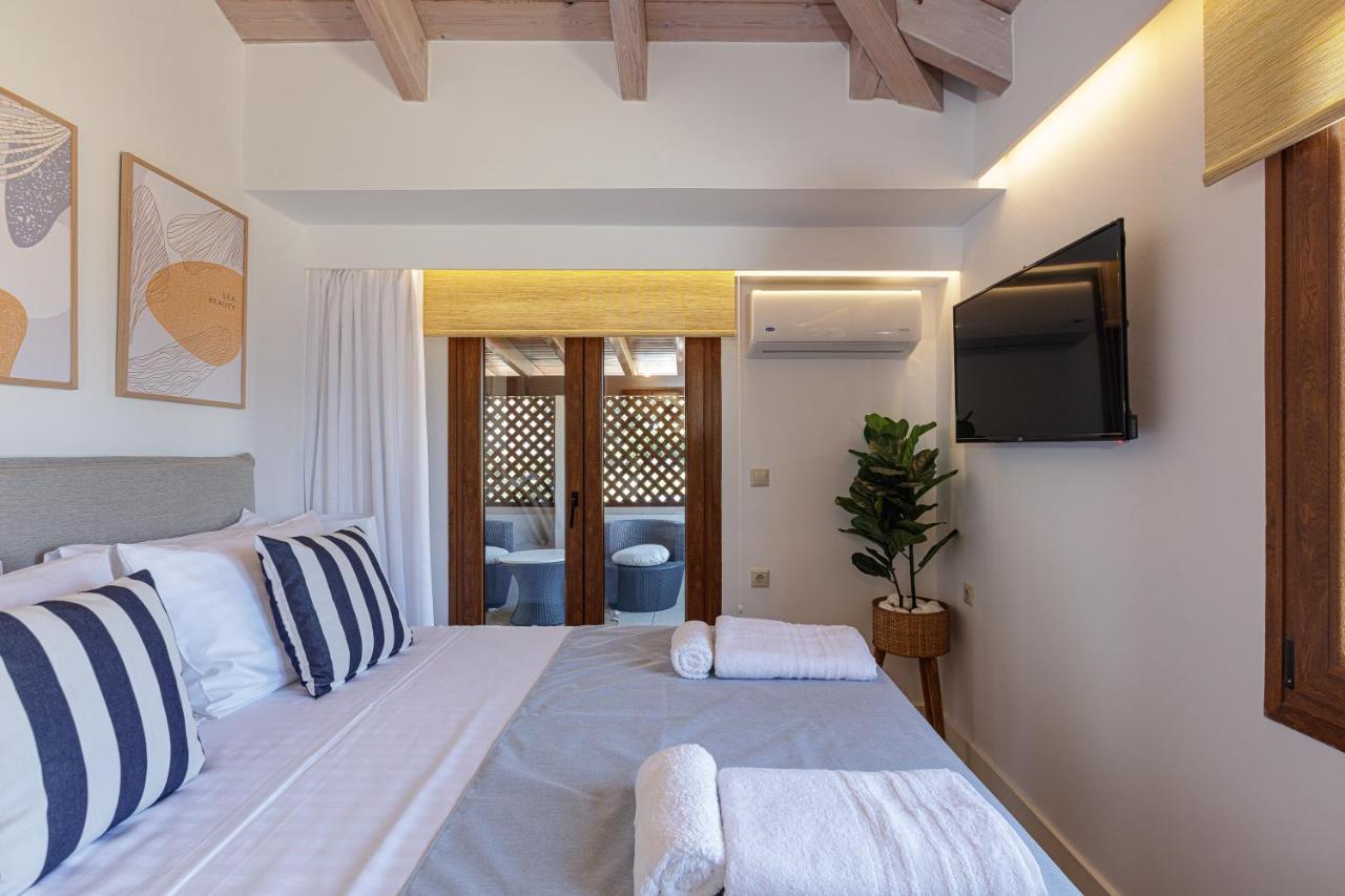Villa Seashell -Wonderful Newly Renovated Villa On The Beach Galatás Exteriör bild