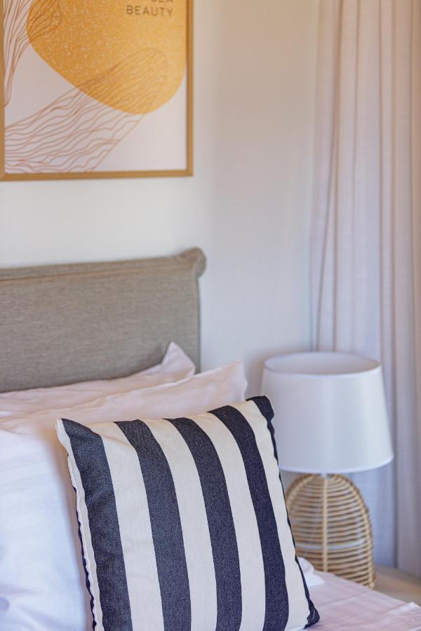Villa Seashell -Wonderful Newly Renovated Villa On The Beach Galatás Exteriör bild