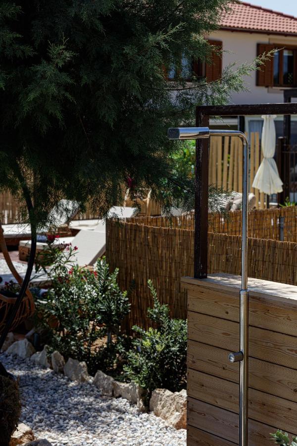 Villa Seashell -Wonderful Newly Renovated Villa On The Beach Galatás Exteriör bild